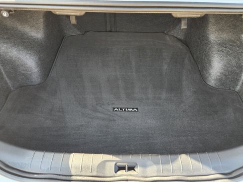 Used 2024 Nissan Altima 2.5 SR w/ SR Premium Package image 40