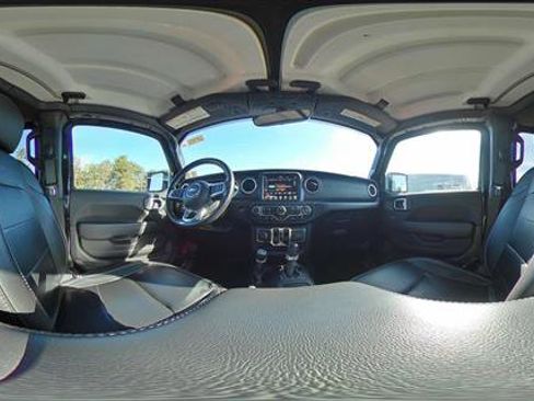 Used 2021 Jeep Gladiator Overland w/ Popular Equipment Package image 17