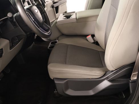 Used 2016 Ford F150 XL w/ Equipment Group 101A Mid RWD image 8