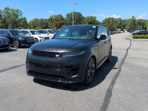 Used 2025 Land Rover Range Rover Sport Autobiography AWD/4WD image 2
