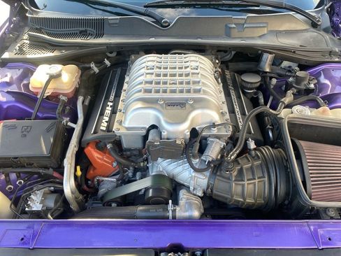 Used 2019 Dodge Challenger SRT Hellcat w/ Widebody Package RWD image 13