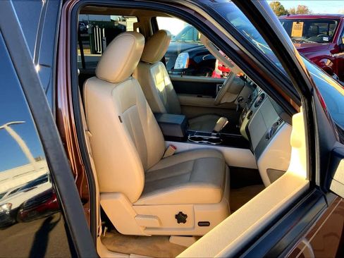 Used 2012 Ford Expedition EL XLT image 8