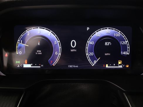 Used 2024 Jeep Grand Cherokee Altitude RWD image 4