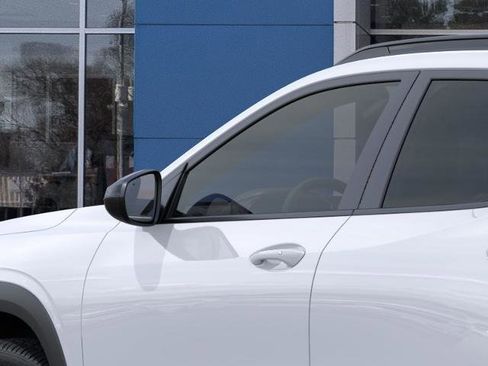 New 2026 Chevrolet Trax RS w/ Sunroof Package image 34