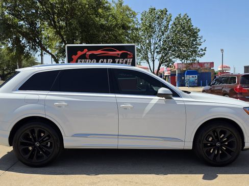 Used 2020 Audi Q7 3.0T Premium Plus w/ Premium Plus Package AWD/4WD image 7