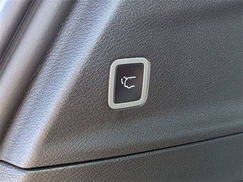 New 2026 Chrysler Pacifica Select image 14