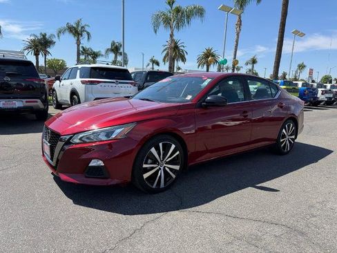 Certified 2022 Nissan Altima 2.5 SR FWD image 3