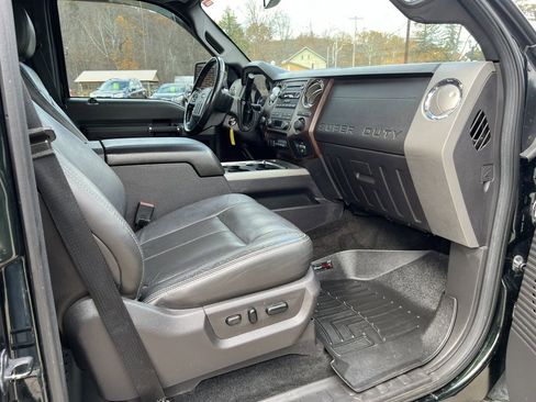 Used 2012 Ford F350 Lariat w/ Chrome Pkg image 9