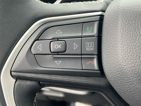 Certified 2023 Jeep Grand Cherokee L Laredo AWD/4WD image 21