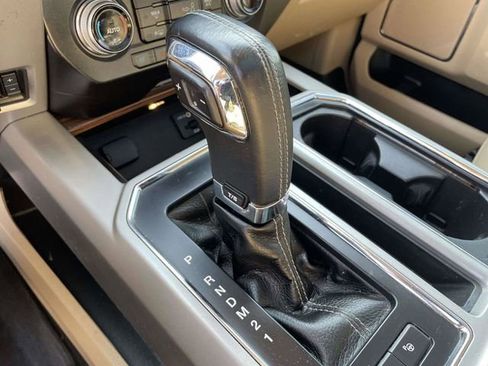 Used 2015 Ford F150 Lariat w/ Equipment Group 502A Luxury image 23