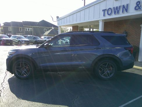 New 2025 Ford Explorer ST w/ Sun And Sound Package image 3