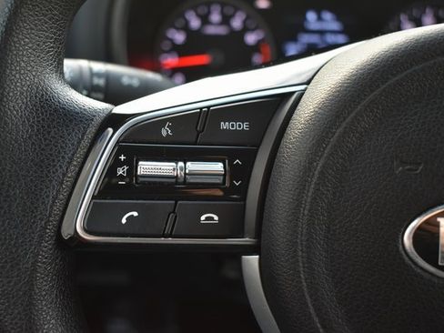 Used 2020 Kia Sportage LX image 19
