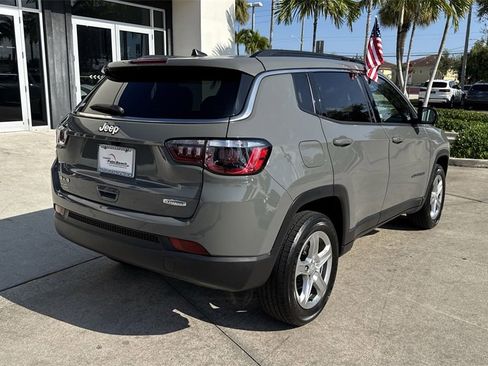 Used 2023 Jeep Compass Latitude w/ Sun and Sound Group image 4