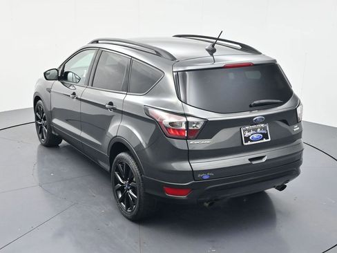 Used 2018 Ford Escape SE w/ SE Sport Appearance Package FWD image 40