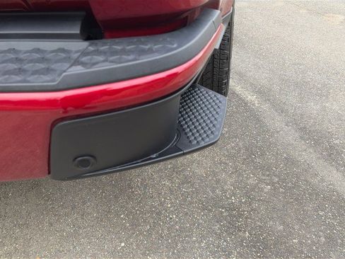 Used 2023 Chevrolet Colorado LT w/ LT Convenience Package II image 41