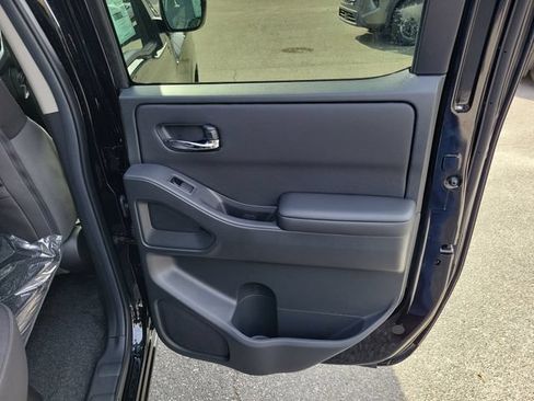 New 2026 Nissan Frontier SV w/ Tow Package RWD image 28