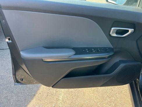 Used 2025 Kia K4 FWD image 18