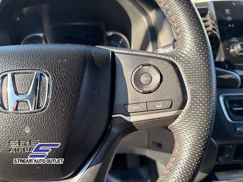 Used 2022 Honda Pilot TrailSport image 36