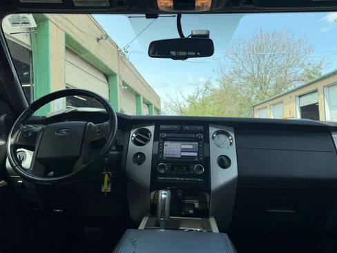 Used 2013 Ford Expedition Limited AWD/4WD image 17