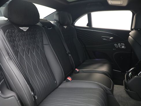 Certified 2022 Bentley Flying Spur W12 AWD/4WD image 31