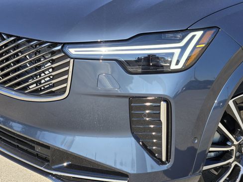 New 2026 Volvo XC90 B6 Plus image 10