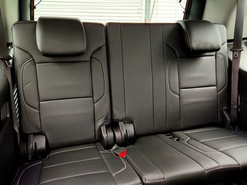 Used 2019 Chevrolet Tahoe LT w/ RST Edition AWD/4WD image 23