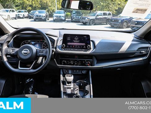 Used 2024 Nissan Rogue S AWD/4WD image 22