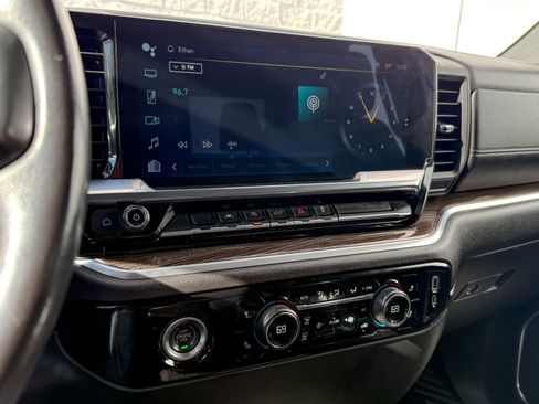 Certified 2022 Chevrolet Silverado 1500 LT image 17