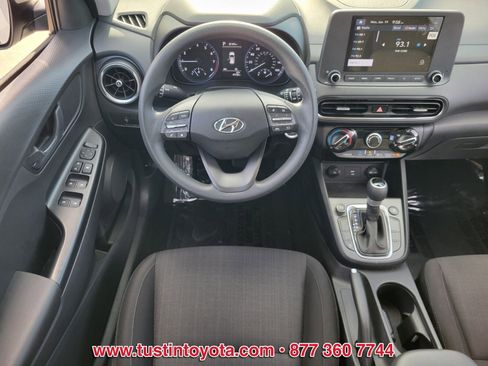 Used 2023 Hyundai Kona SEL image 12