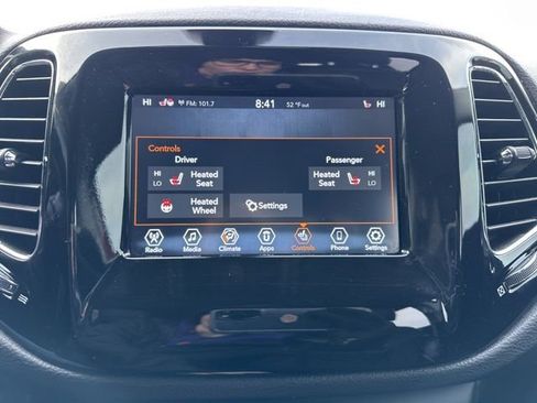 Certified 2020 Jeep Compass Latitude image 38