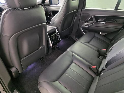 Used 2023 Land Rover Range Rover SE AWD/4WD image 16