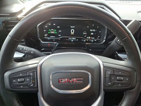 Certified 2024 GMC Sierra 1500 SLT image 19