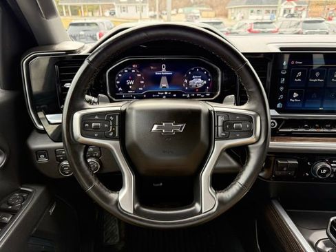 Used 2025 Chevrolet Silverado 1500 RST w/ Convenience Package II AWD/4WD image 38