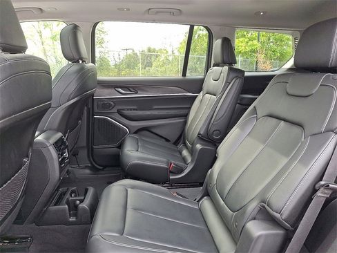 Used 2021 Jeep Grand Cherokee L Limited w/ MOPAR Finishing Package image 14