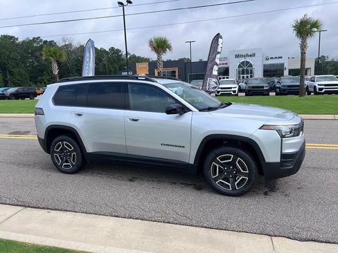 New 2026 Jeep Cherokee Laredo AWD/4WD image 3