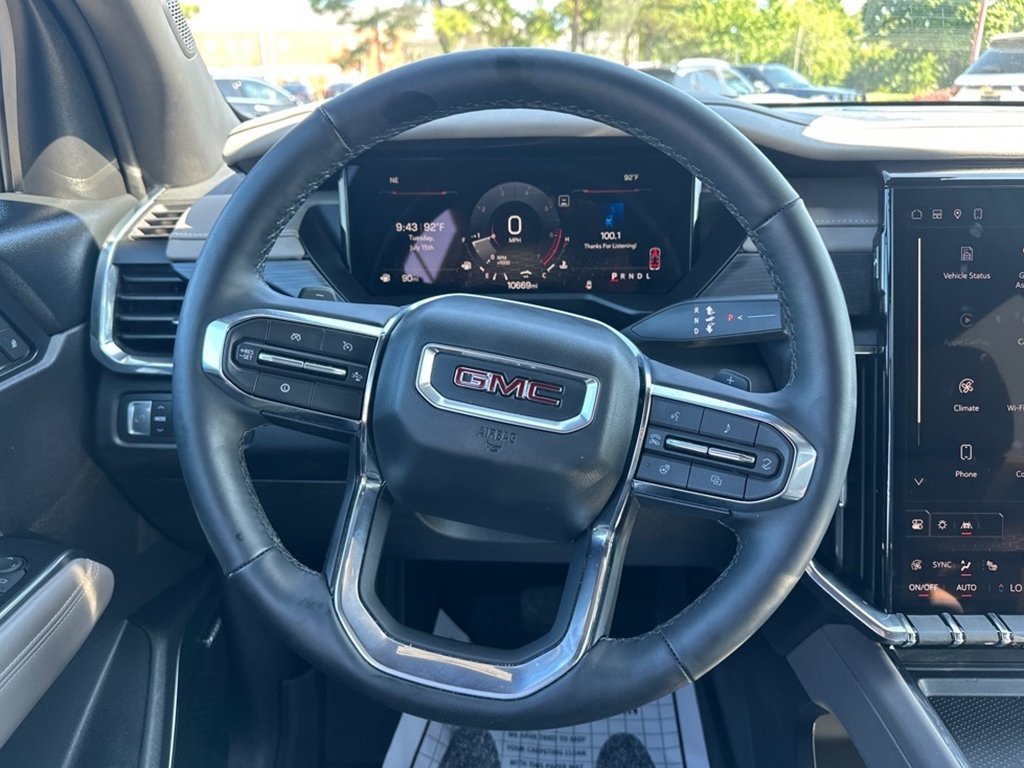 Used 2024 GMC Acadia Elevation w/ Luxury Package FWD image 17