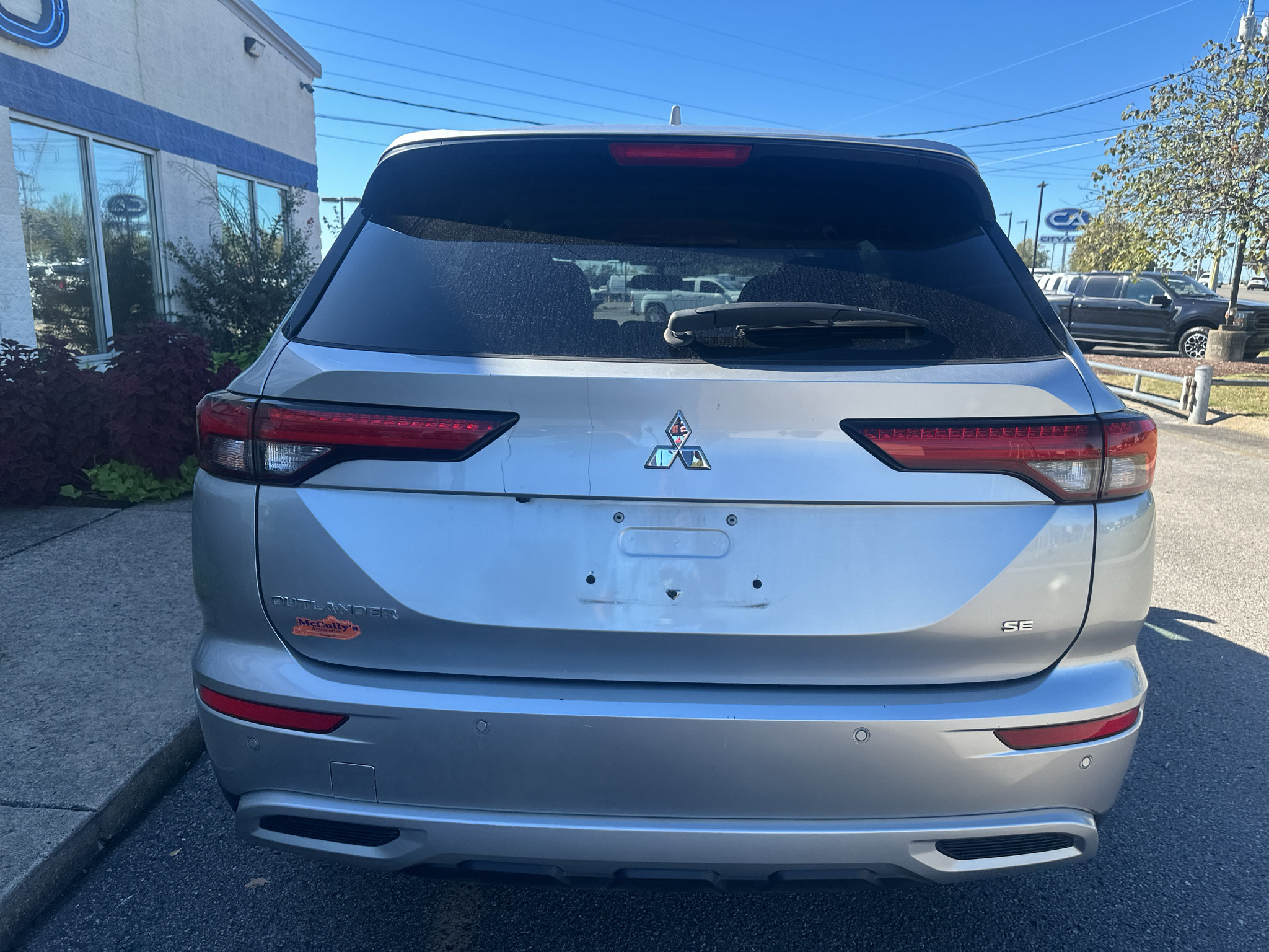 Used 2024 Mitsubishi Outlander SE FWD image 5