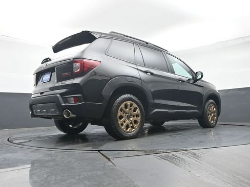 Certified 2022 Honda Passport TrailSport image 40