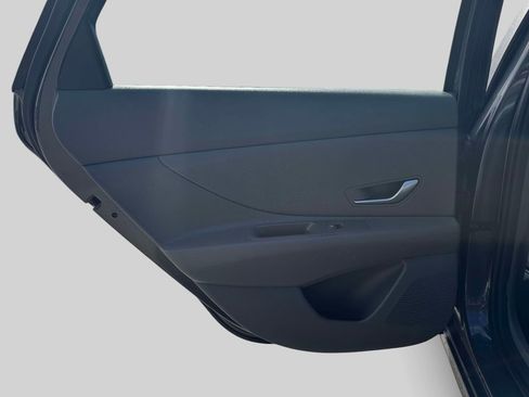 Certified 2023 Hyundai Elantra SEL image 10