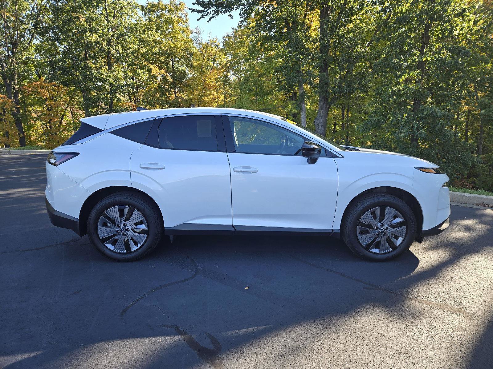 Used 2026 Nissan Murano SL AWD/4WD image 2