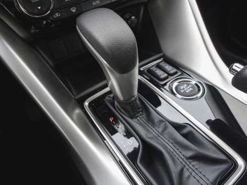 Used 2024 Mitsubishi Eclipse Cross Ralliart image 26