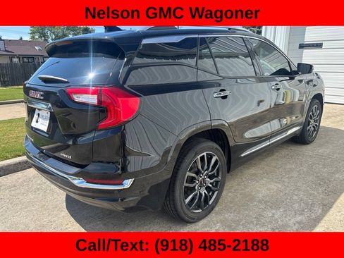 Used 2024 GMC Terrain Denali w/ Black Diamond Edition AWD/4WD image 4