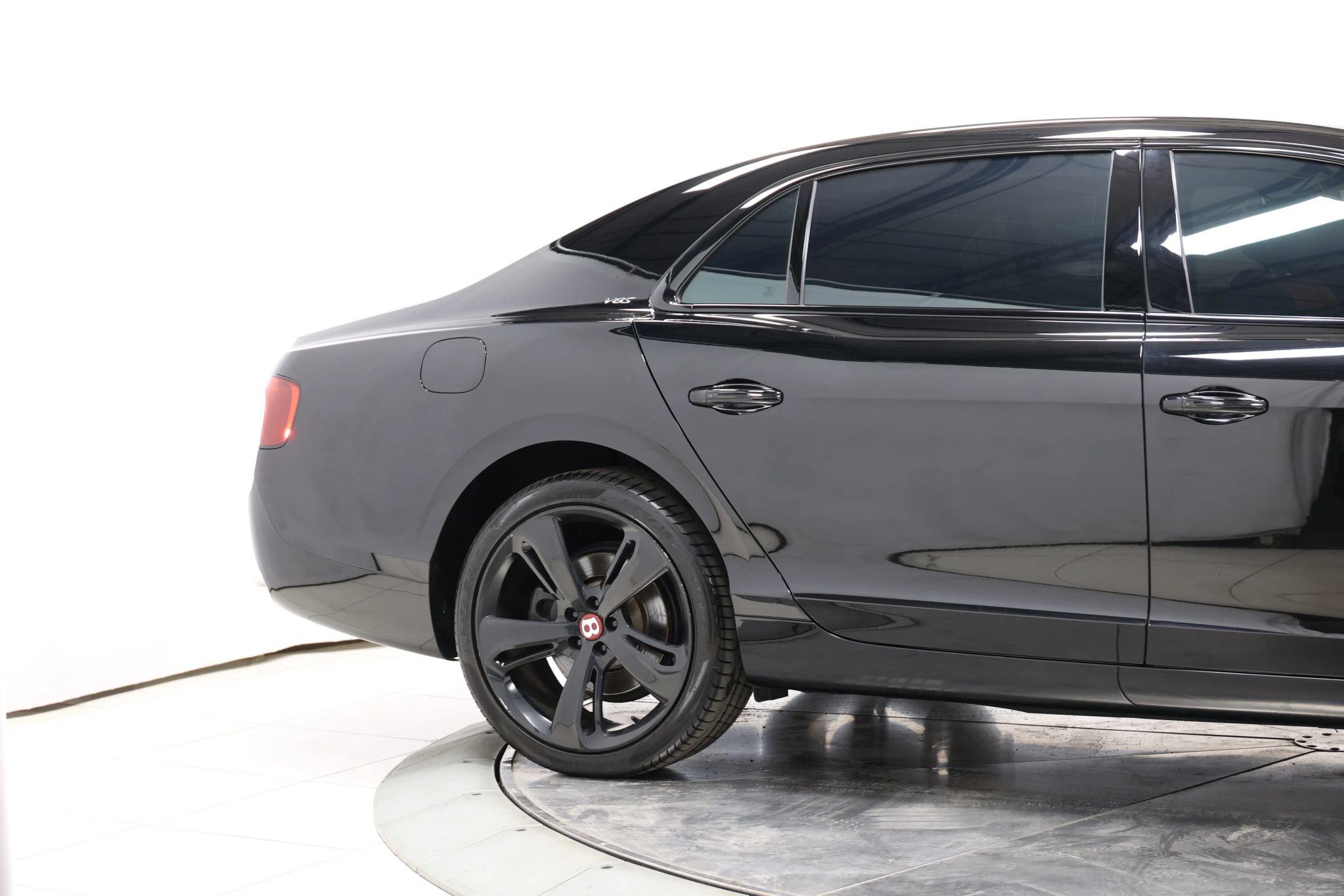 Used 2018 Bentley Flying Spur S V8 w/ Black Edition AWD/4WD image 74