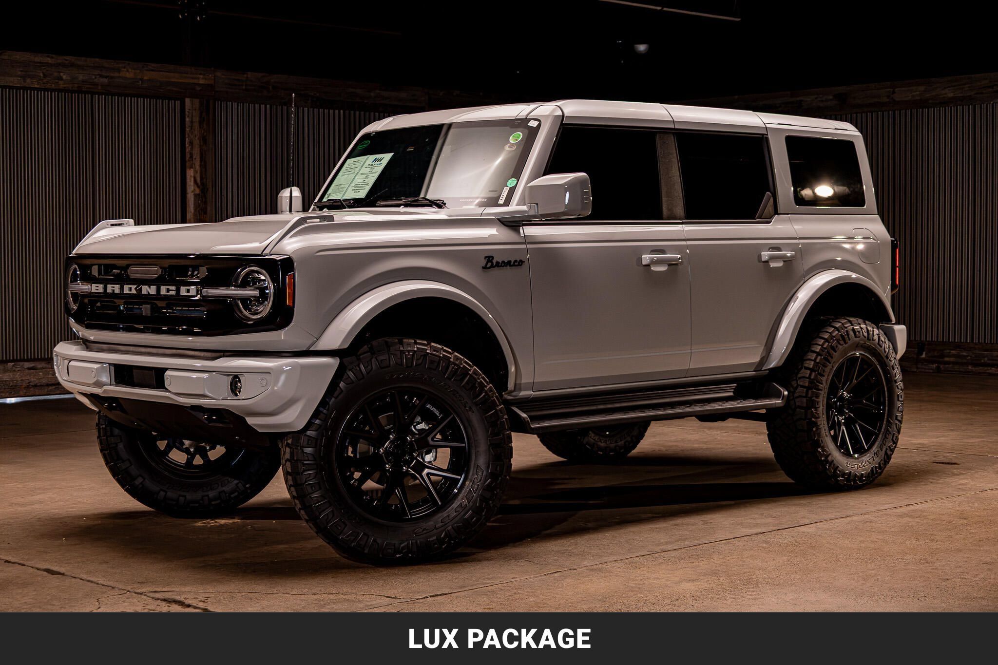 Used 2026 Ford Bronco Outer Banks AWD/4WD image 5