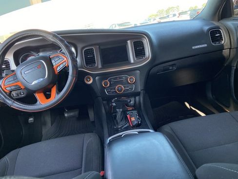 Used 2022 Dodge Charger SXT image 15