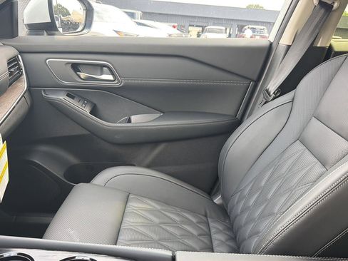 New 2026 Nissan Rogue Platinum AWD/4WD image 28