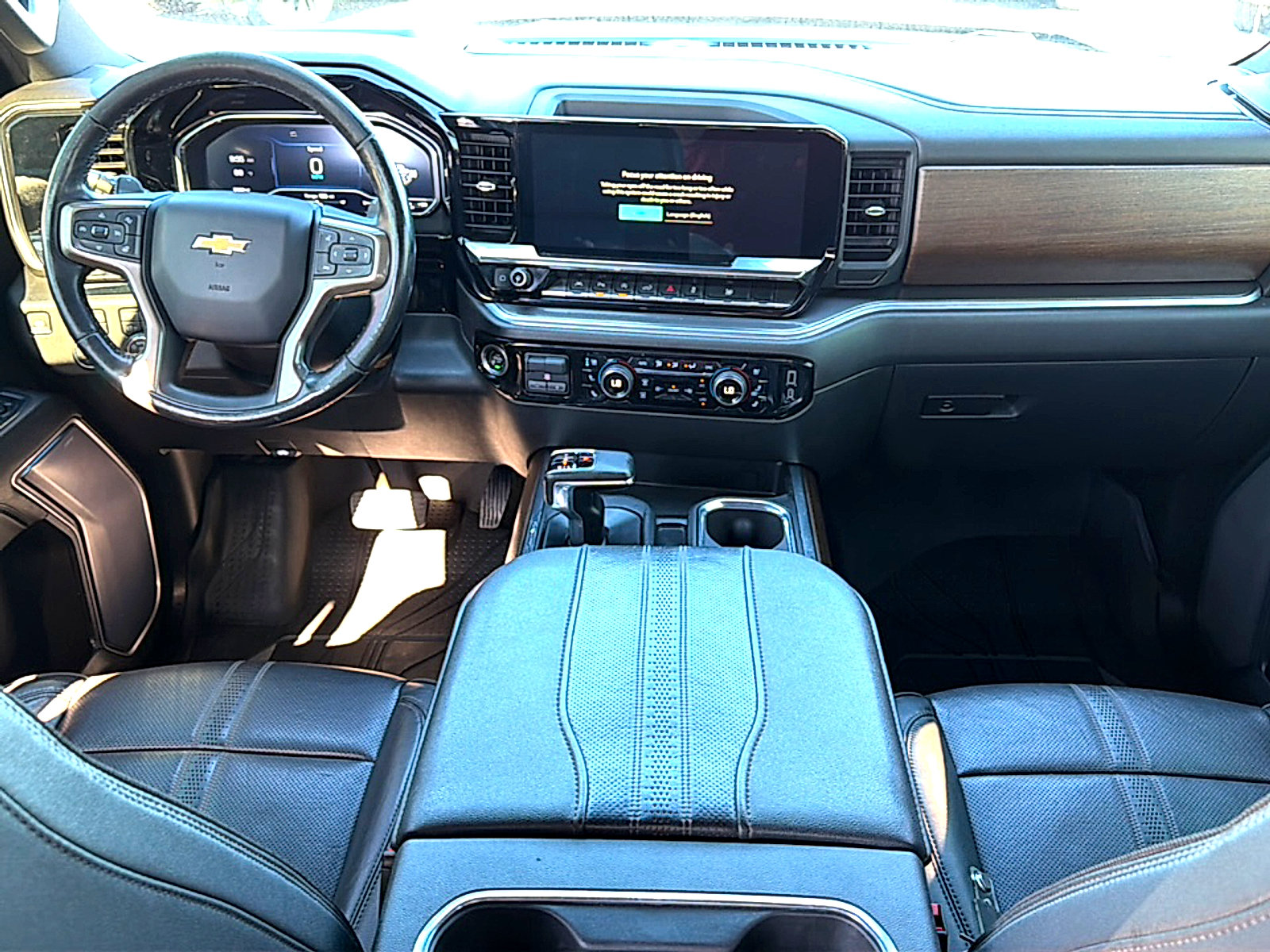 Used 2023 Chevrolet Silverado 1500 High Country w/ High Country Premium Package AWD/4WD image 22
