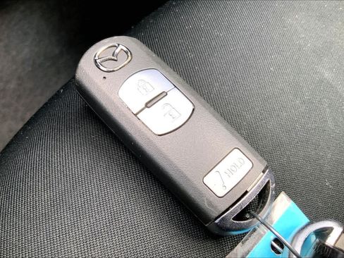 Used 2018 MAZDA CX-5 Sport FWD image 15