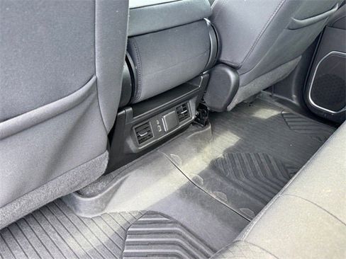 Used 2022 Chevrolet Silverado 1500 RST image 15