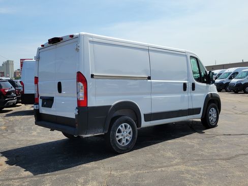 Used 2025 RAM ProMaster 2500 w/ Quick Order Package 22G SLT FWD image 4